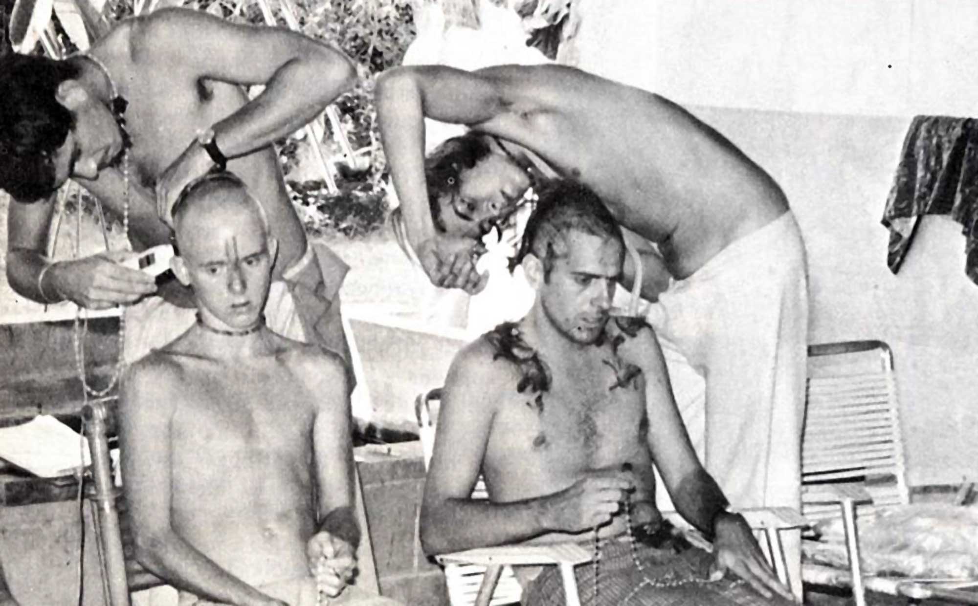 Members of KYC shaving up to join Iskcon - Swami Narasingha Maharaja Biography