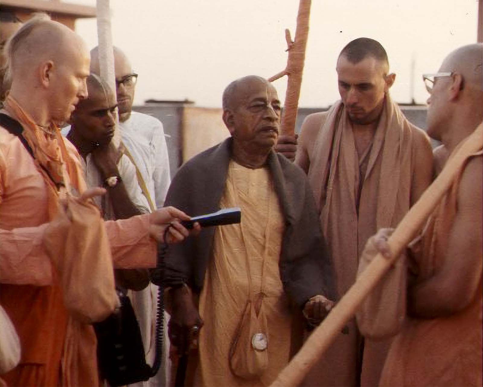 Śrīla Prabhupāda's on morning walk with Viṣṇujana Swami
